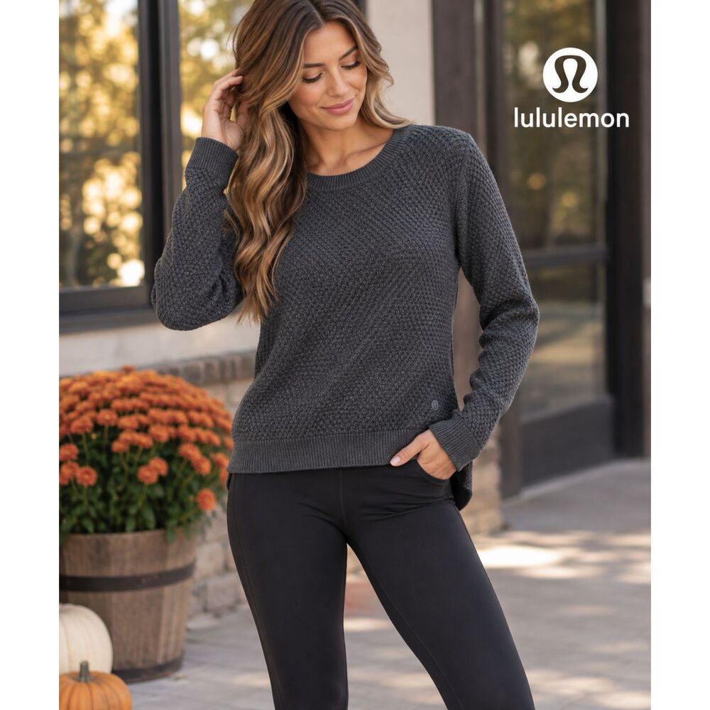 Lululemon Women’s Charcoal Gray Textured Knit Crewneck Sweater Large 12